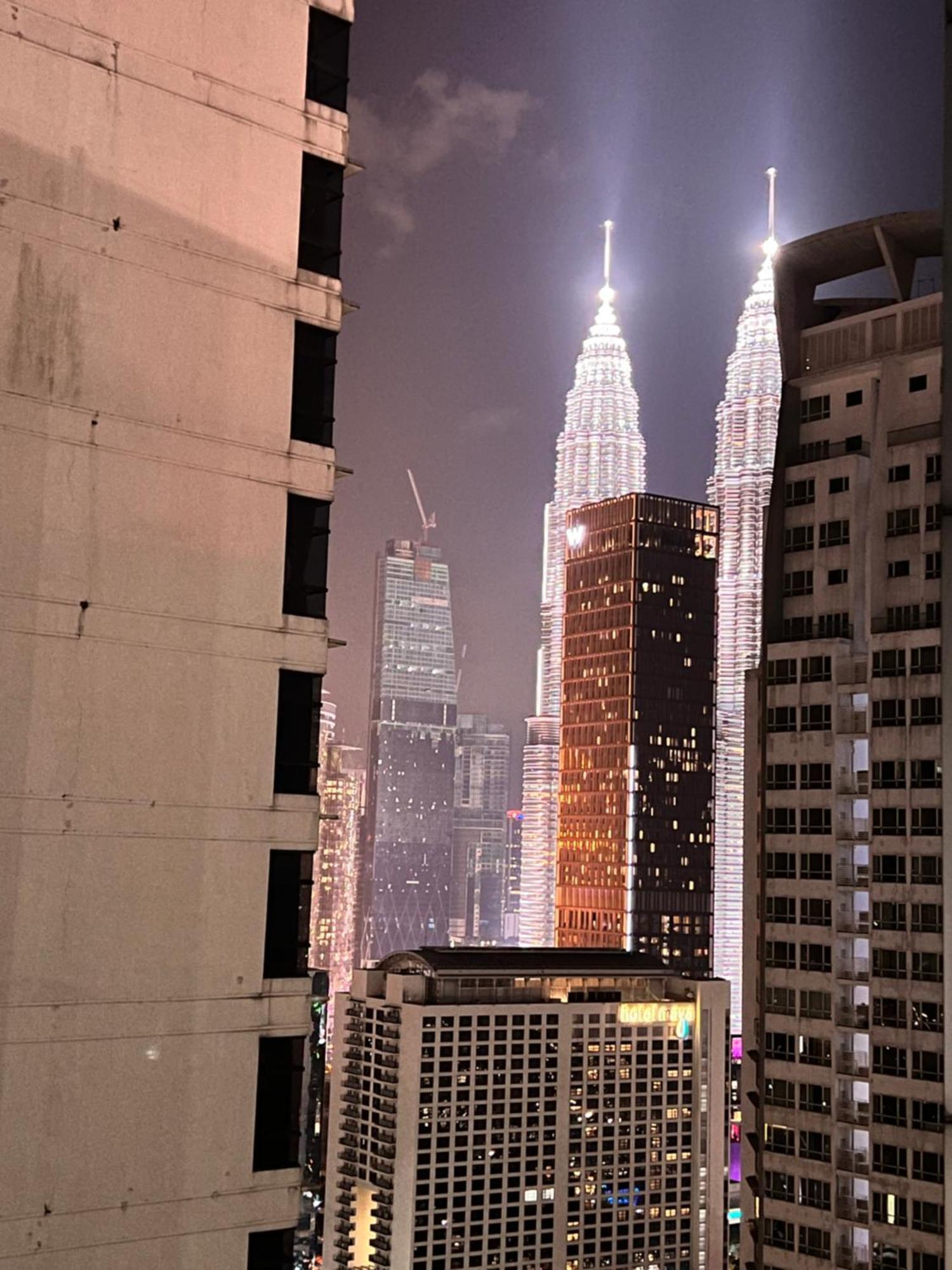 Mercu Summer Suites Klcc By Tasrifa Kuala Lumpur Exterior foto